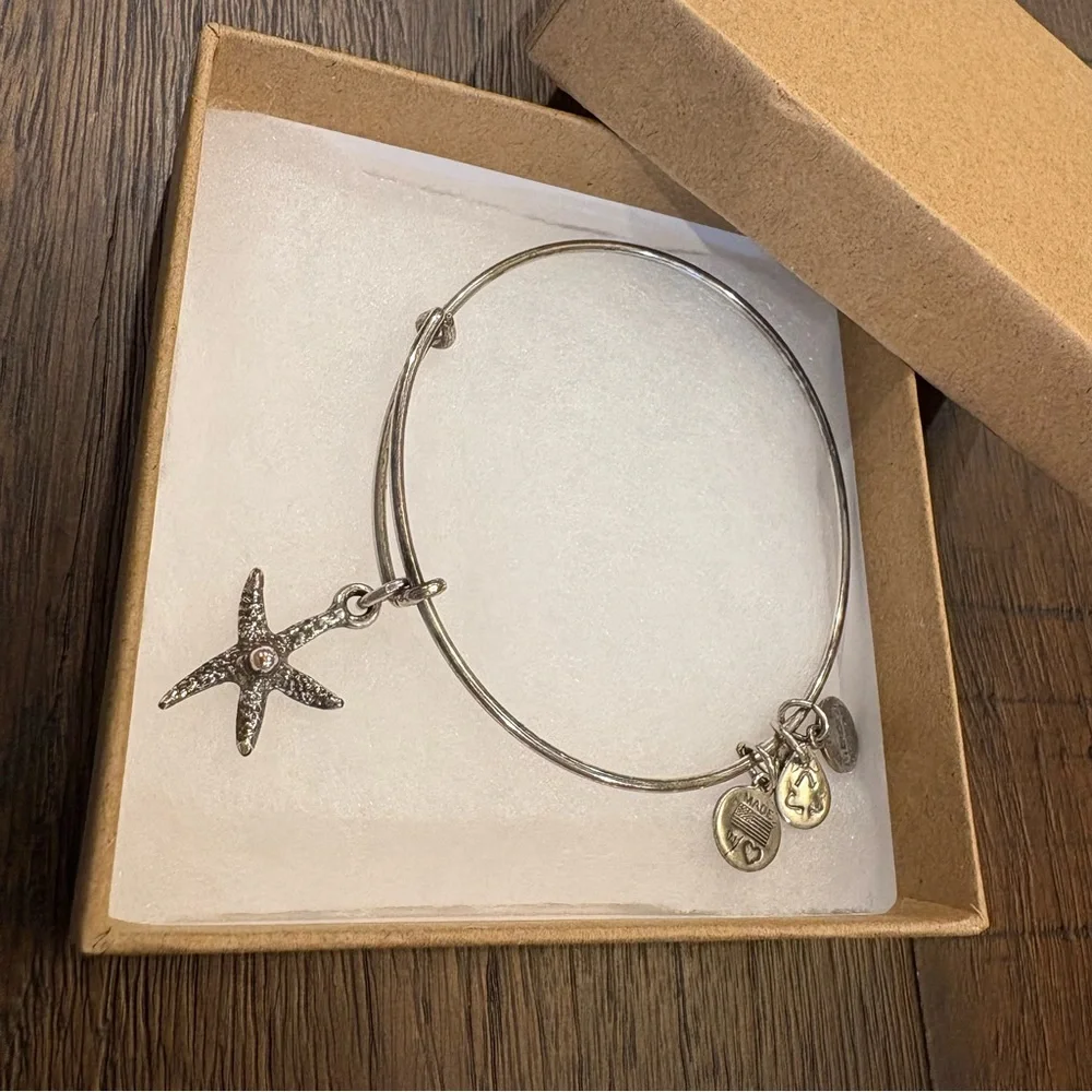 Alex and Ani Starfish Charm Expandable Bracelet